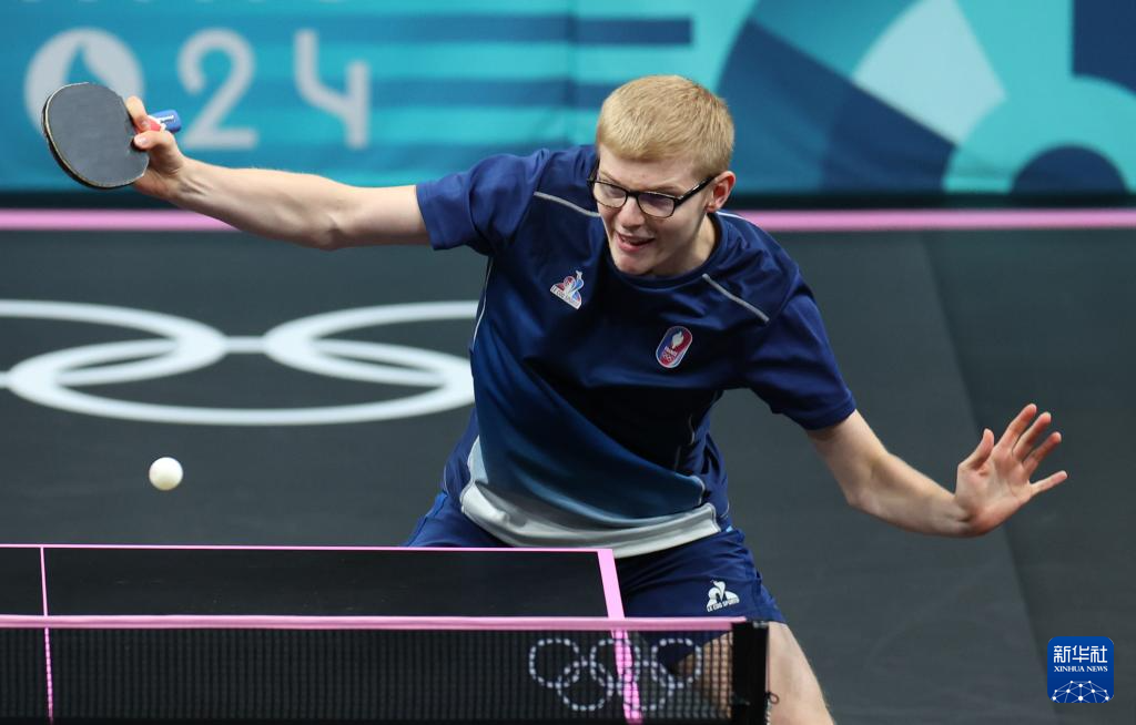 他们终于展 他们终于展